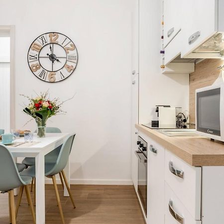 Donna Teresa Central & Cozy Apartment Taranto Exterior foto